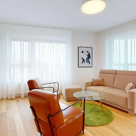 Stylish With Stunning View Possibility Of Parking Pressburg