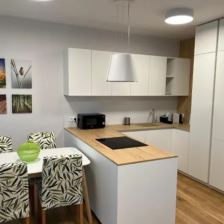Appartamento Stylish With Stunning View Possibility Of Parking *